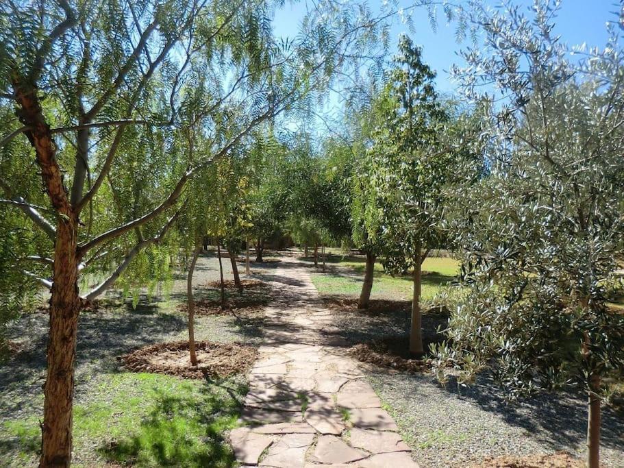 Villa Agora, Villa A La Campagne Proche Marrakech Sidi Abdallah Ghiat Extérieur photo
