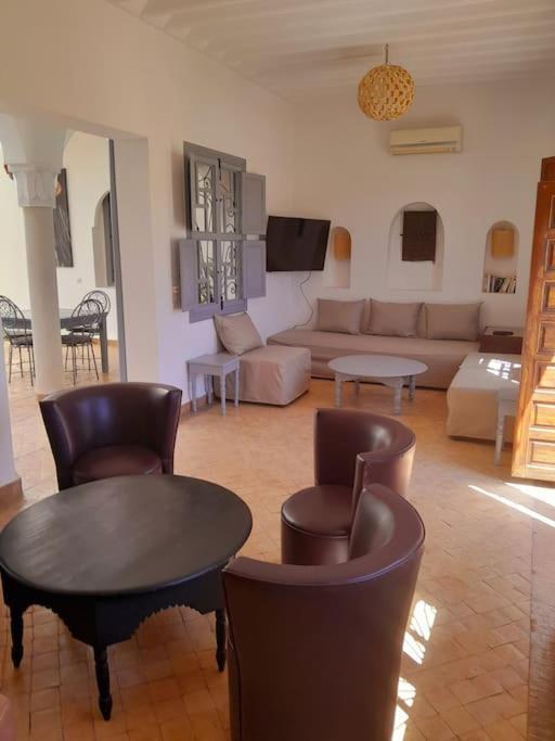 Villa Agora, Villa A La Campagne Proche Marrakech Sidi Abdallah Ghiat Extérieur photo