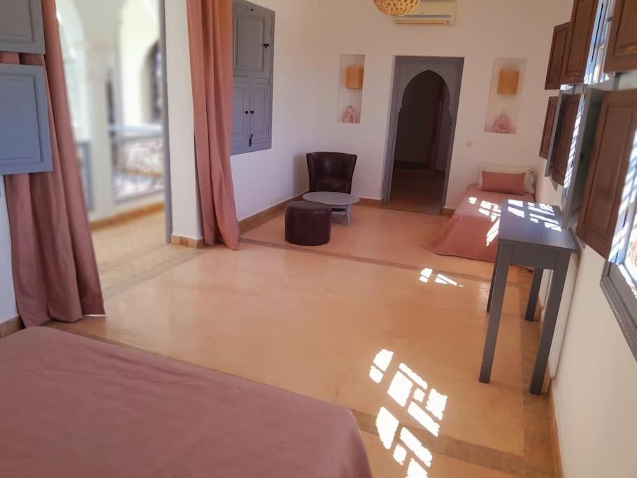 Villa Agora, Villa A La Campagne Proche Marrakech Sidi Abdallah Ghiat Extérieur photo